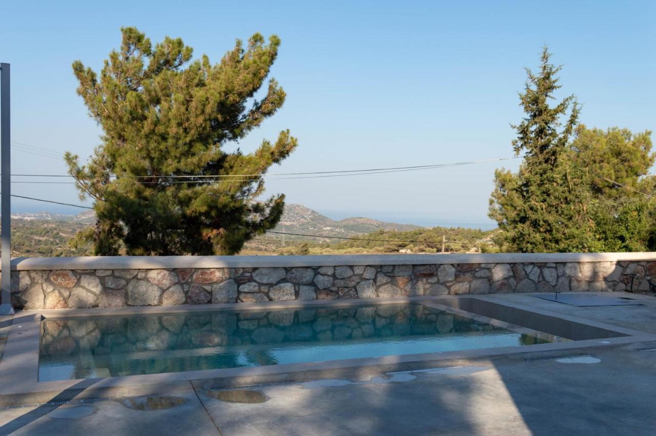Iliousa Grand Villa